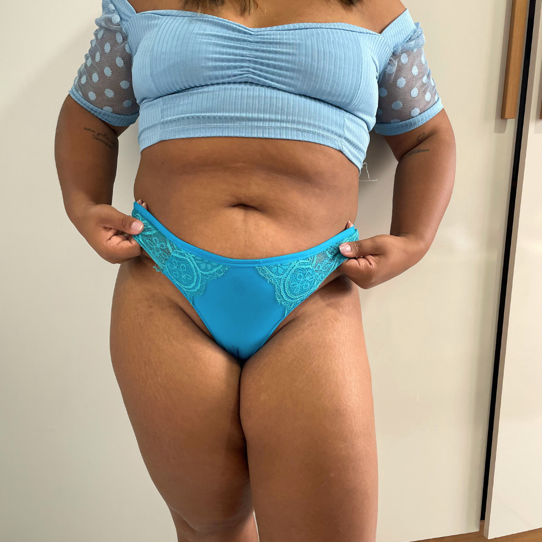 Calcinha azul Usada